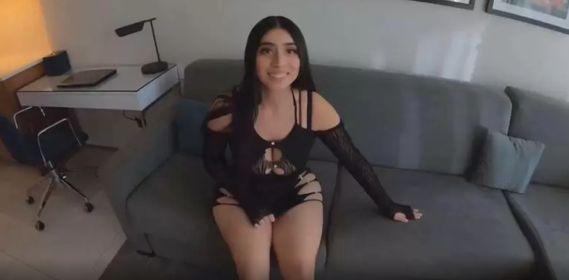 OnlyFans +Violet Myers+ Invites a Random Guy+ Over After Party