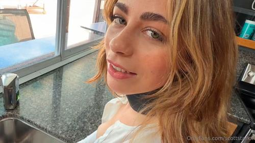 Tiny Step Daughter Needs Discipline  Cast: Renee Rose