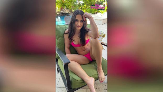 Daisy Phoenix – Daisy Phoenix Seduces & Fucks Her Friend’s Step-Daddy