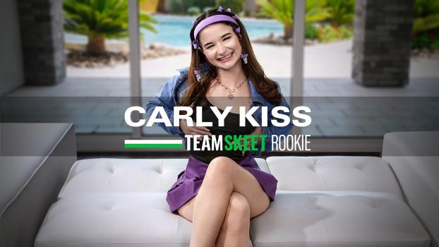 She’s New – Carly Kiss